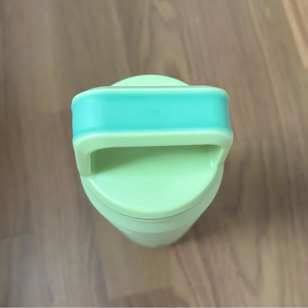 NEW Stanley IceFlow AeroLight Citron Green Insulated Water Bottle 24oz - Picture 5 of 7